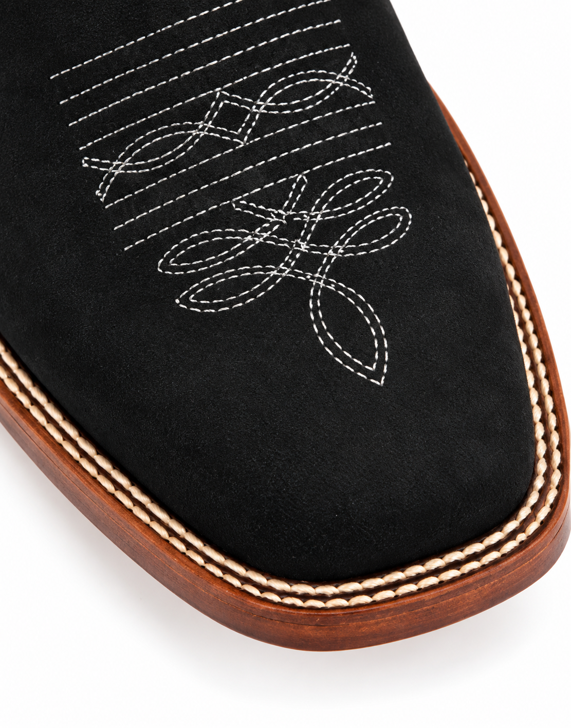 Botines Chelsea “Brave” Nobuck Negro con Bordado Clásico