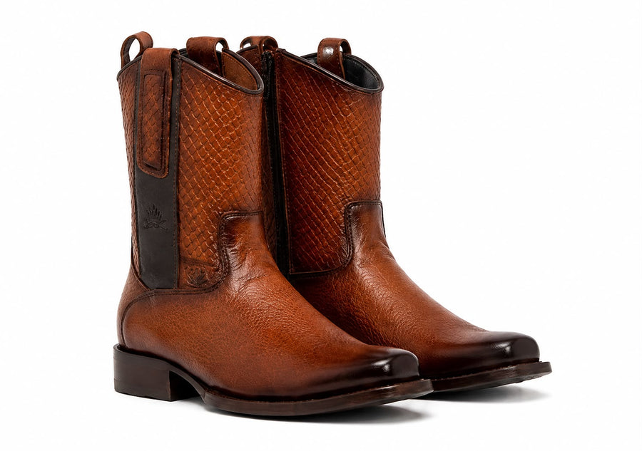 Bota Vaquera Imperial - Piel Color Miel Premium con Diseño Texturizado